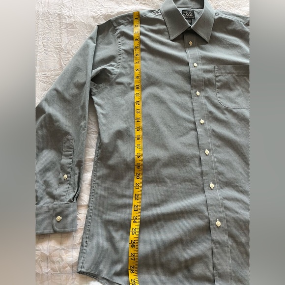 Jos A Bank Long Sleeve Button Down Green Bingham Dress Shirt - Picture 7 of 9